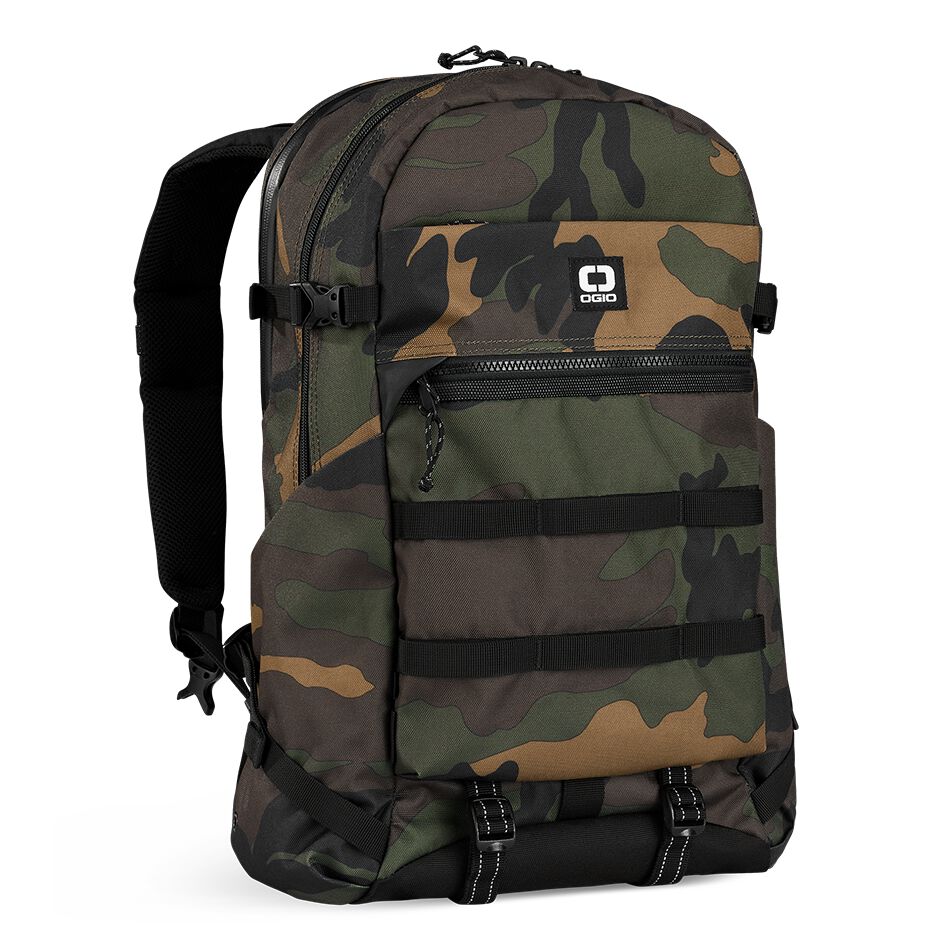The ultimate everyday companion, this midsized pack is equipped with a dedicated laptop sleeve and thoughtful organization, yet compact enough to never hold you back when you're on the move.