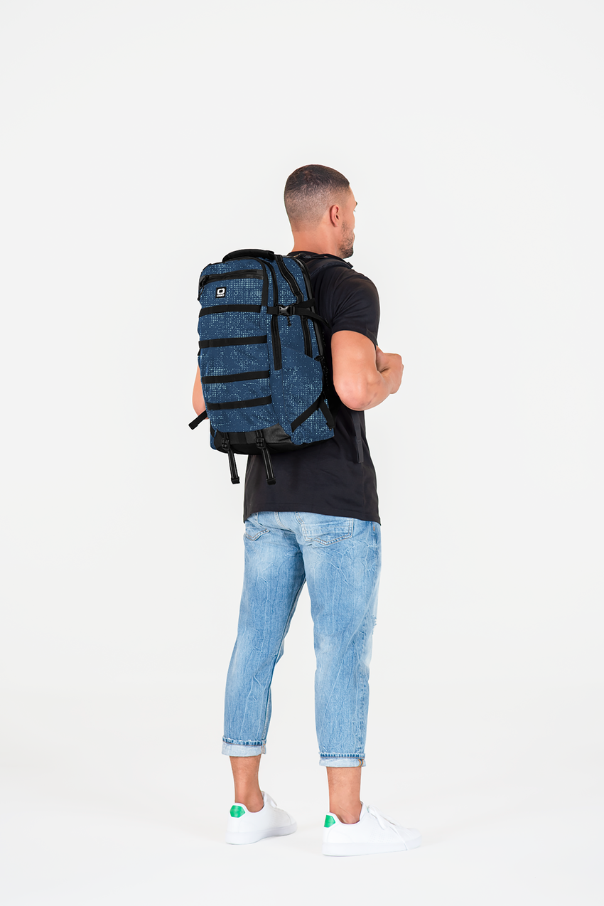 Ogio alpha outlet convoy 525r