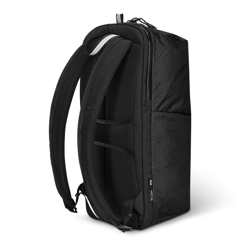 OGIO FUSE Backpack 20 - View 3