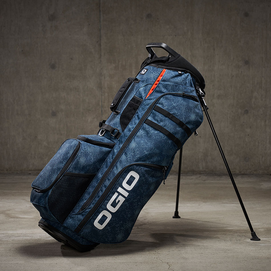 ogio-golf-bags-stand-2020-convoy-se-14-lifestyle-2
